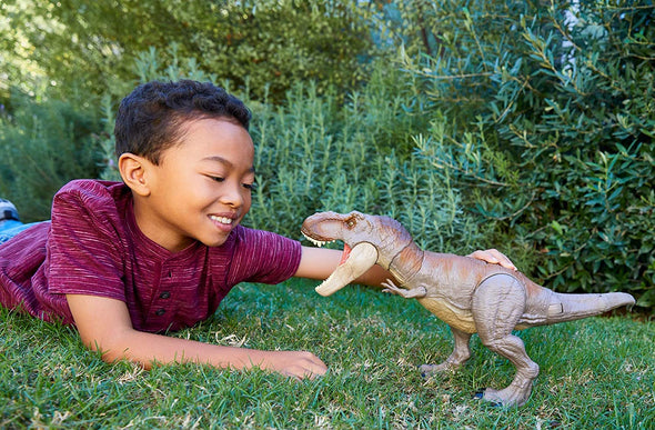 Jurassic World BITE 'N FIGHT Tyrannosaurus Rex in Larger Size with Realistic Sculpting, Articulation and Dual-Button Activation for Tail Strike and Head Strikes, Ages 4 and Older